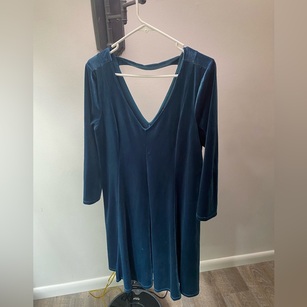 Torrid, blue velvet dress with triangle cut out in back, 14